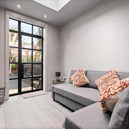 Lovely 2-Bed Apartment - Hosted By Guestready London Exterior photo